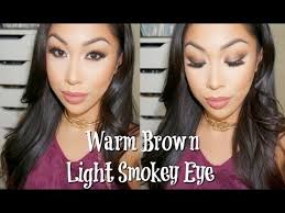 WARM BROWN LIGHT SMOKEY EYE