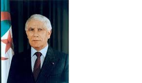 L'ancien président chadli bendjedid écoute l'hymne national lors du congrès du fln. Chadli Bendjedid Alchetron The Free Social Encyclopedia