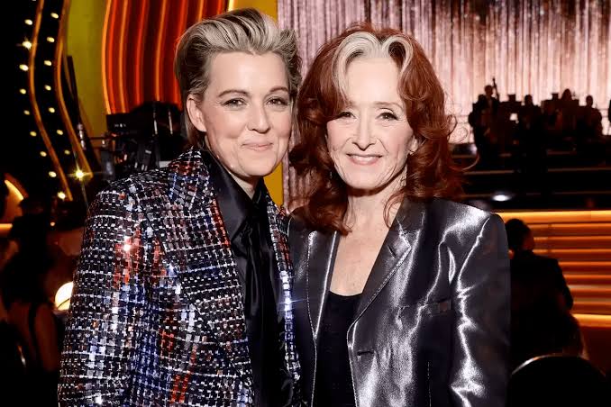 Brandi Carlile Praises Bonnie Raitt's 'Ability to Speak to the Every Man'  While 'Pushing Radical Concepts' | Bonnie's Pride and Joy