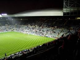 Datzelfde jaar verhuisde de club naar st. St James Park Stadion In Newcastle Upon Tyne Tyne And Wear