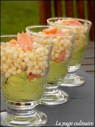 Voici Une Recette De Verrines Originale Mais Excellente Il S Agit D Un Fond D Avocat Parfume Delicatement Verrine Saumon Recette Verrine Recettes De Cuisine