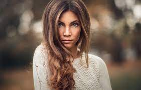 Eyeliner gives eyes definition, but black can sometimes be a little too dramatic for everyday or daytime wear. Wallpaper Autumn Look Girl Model Portrait Makeup Freckles Brown Hair Blue Eyed Beauty Sweater Bokeh Sophie Martin Kuhn Images For Desktop Section Devushki Download