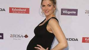 Scuderia alphatauri launch event 2020 2021 Nina Bott Actress Struggles With Ailments During Pregnancy