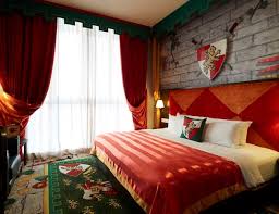 The rooms either have red walls, red curtains, red furniture or red aura in them! Kingdom Theme Legoland Hotel Malaysia