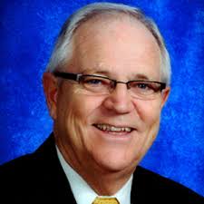 Dwight Tomlinson's Instagram, Twitter & Facebook