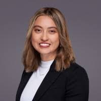 Stefany Cando's Instagram, Twitter & Facebook