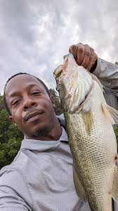 4 Lbs 5 oz slab in CA. Livescope catch holy moly.