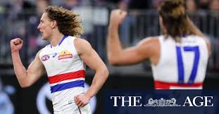 Fremantle hosts western bulldogs in perth to wrap up round 12, after west coast's win over carlton at the scg. Rxhoqnywywf3cm