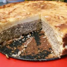 Kekse (prinzenrolle) oder (biskuitboden) 200 g butter 2 becher schmand 2 glas sauerkirschen 2 pck. Nuss Pudding Kuchen Yum Rezepte