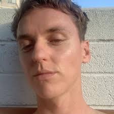 Shane Derrick's Instagram, Twitter & Facebook