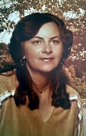 Sarah Dowless's Instagram, Twitter & Facebook