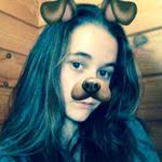 Dayna Bruce's Instagram, Twitter & Facebook