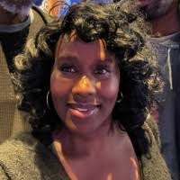 Lisa Orr's Instagram, Twitter & Facebook