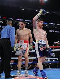 Between the two guys, who are both just limited enough to make a great fight, i have to say alvarez is more technically sound. Canelo Alvarez Shuts Out Julio Cesar Chavez Jr In Cinco De Mayo Weekend Spectacular At Sold Out T Mobile Arena In Las Vegas Canelo Alvarez Julio Cesar Boxing Images