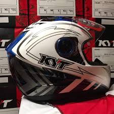 Warna clear tentunya tidak anti panas dan silau cahaya matahari jika dibandingkan dengan visor dark. Kyt Rc7 Provent Full Face Helmet Instock Motorcycles Motorcycle Apparel On Carousell