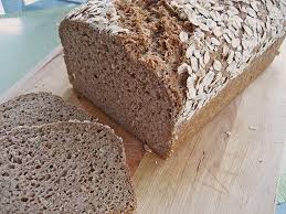 Saftiges Vollkornbrot Von Egghead Chefkoch Rezept Brot Selber Backen Rezept Vollkornbrot Brot Backen Rezept Einfach