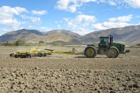 Tractoarele japoneze ce pot fi găsite la ozonteh sunt de calitate superioară, compacte, au consum redus, tracțiune 4x4, longevitate, iar prețul este cde exemplu: GrapÄ Cu Discuri De 12 Metri Cea Mai Mare Din Noua ZeelandÄ Bednar Fmt