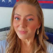 Ginger Hanson (@GingerLHanson)