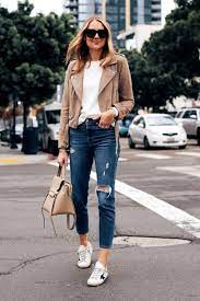 Tous Les Conseils Pour Bien Porter Un Perfecto En Cuir A 40ans Et Comment Le Porter Avec Style Tous In 2020 Fashion Jackson Simple Winter Outfits Pink T Shirt Dress