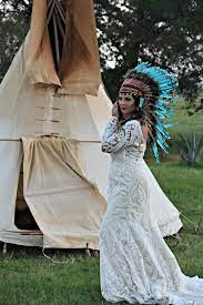 Boho Bridal Photoshoot With Native American Teepee And Headdress Bridal Photoshoot Boho Bridal Wedding Dresses Lace