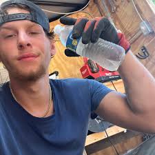 Who can I contact to pick up items that the garage won't pick up in  Livingston Parish?