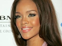 For those who are curious, rihanna's current net worth is estimated to be around $245 million in the first half of 2018. Rihanna Net Worth 2021 Bio Age Height Richest Singers