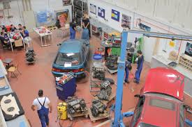 52 aktuelle elektriker jobs in wien. Kraftfahrzeugtechnik Und Elektrik Jugendwerkstatt