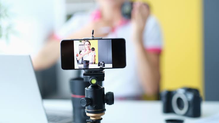 The Art of Gadget Reviewing: Finding the Perfect Balance – Regex Blogs