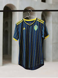 Fotbollskläder online hos shopalike bästa pris de senaste trenderna stort utbud heta varumärken. Sverige Adidas Sverige