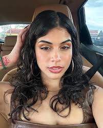 with those brown eyes 🤎