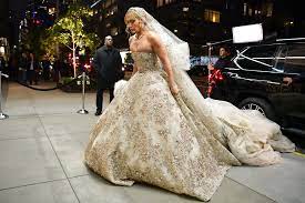 Wer wird jennifer lopez' hochzeitskleid designen? Jennifer Lopez Alex Rodriguez Hochzeit Vogue Germany