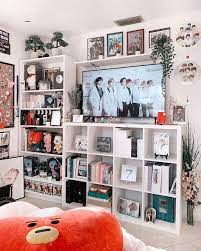 Display digital prints or polaroids in a . ðð¥ð¯ððð«ððð¦ð² Kamar Dekor Kamar Tidur Estetika Dekorasi Kamar Tidur Remaja