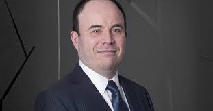 Boris Leon's Instagram, Twitter & Facebook