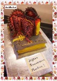 Gateau Grimoire Et Dragon Doux Delices De Nat Gateau Rigolo Gateau Creme Au Chocolat