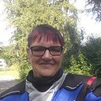 Andrea Knaus's Instagram, Twitter & Facebook