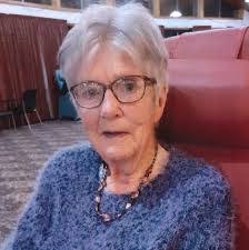 Alison Crump's Instagram, Twitter & Facebook