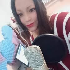 Leslie Rosales's Instagram, Twitter & Facebook