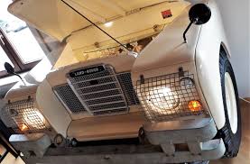 Landrover Bar Auto Mobel Glasregal Innenbeleuchtung