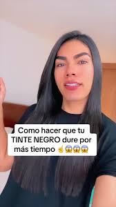 Shampoo Negro Deslumbrante: Brillo y Protección para el Cabello