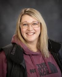 Amber Tietz's Instagram, Twitter & Facebook