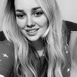 Danielle Crowther's Instagram, Twitter & Facebook