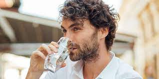 Latte e yogurt scremati o parzialmente scremati, almeno una porzione al giorno. Calcoli Renali Cosa Mangiare Educazione Nutrizionale Grana Padano