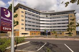 Premier inn is the largest hotel group in the uk. Premier Inn Manchester Airport Runger Lane North Hale Updated 2021 Prices
