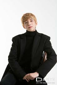 Holland Is The First Kpop Idol Who Admited That He Loves Boys Singer Holland People