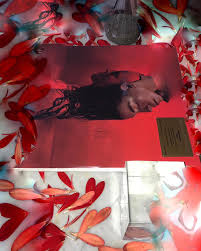 Soul syncable is the first song from sevdaliza, following her debut album ison. Sevdaliza This Day Marks The Physical Birth Of My Debut Pressed Vinyl Ison Comes In 1000 White Marble Vinyls Each Numbered And Unique In It S Composition It Is Available Worldwide