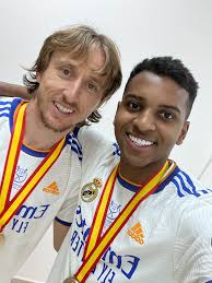 Nicole Espinal (@NicoleEsp97)