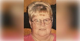 Amy Mozingo's Instagram, Twitter & Facebook