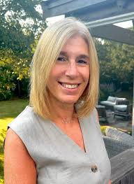 Jill Kaiser's Instagram, Twitter & Facebook