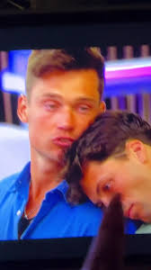 Why Was Aaron Wanting A Kiss from Rob