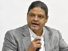 San Martín gana en básket LR